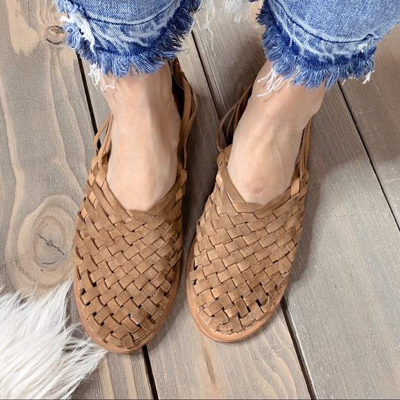 Vintage Shoes - Boho Open Basket Weave Sandal Flats